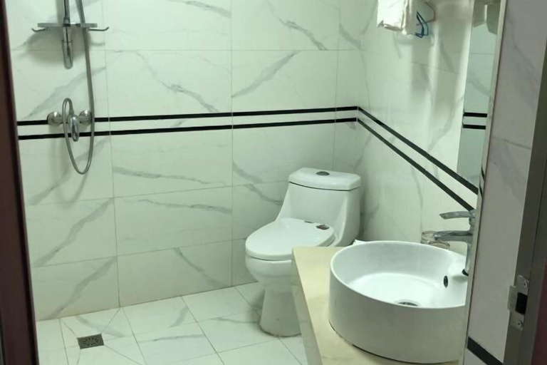 Bathroom 4, Wudang Hotel, Shiyan