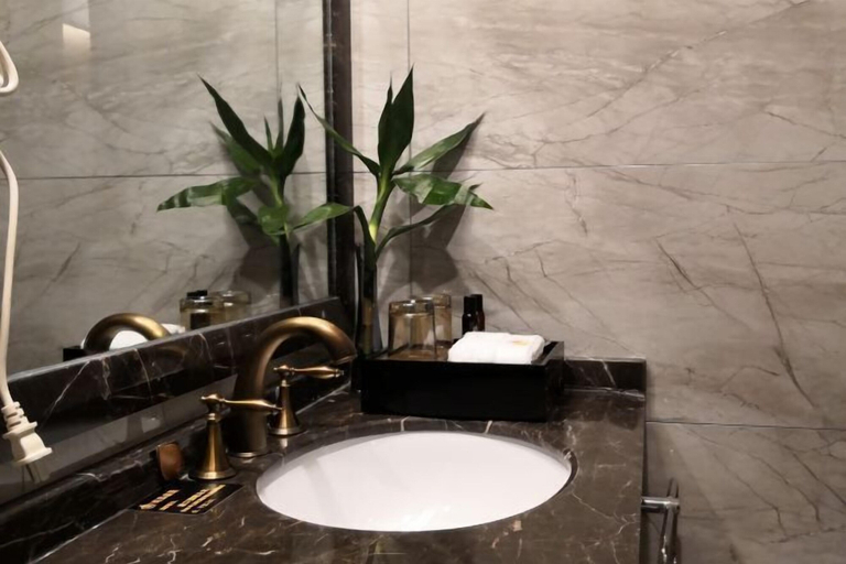Bathroom 2, Shangpin Huangting Kangyang Hotel, Changsha