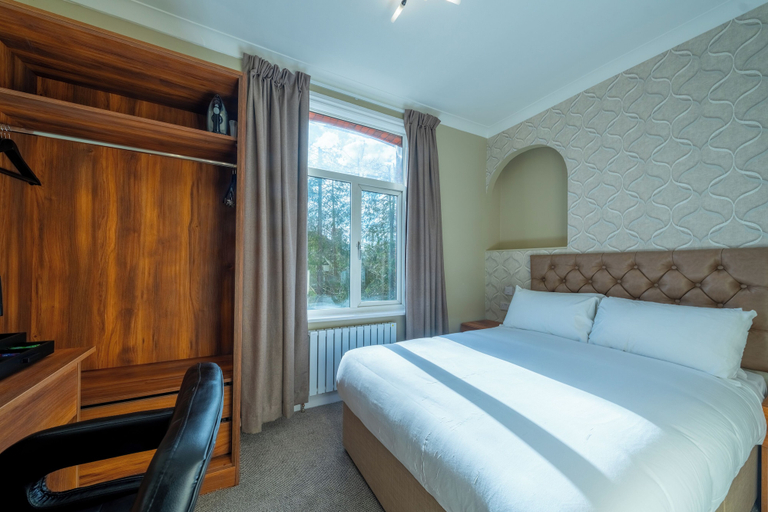 Bedroom 2, Uno Thames Hotel, Windsor and Maidenhead