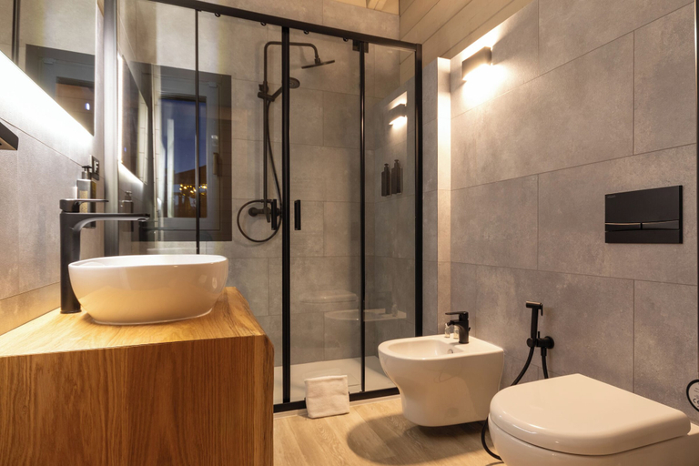 Bathroom, The Village Chalet, L'Aquila