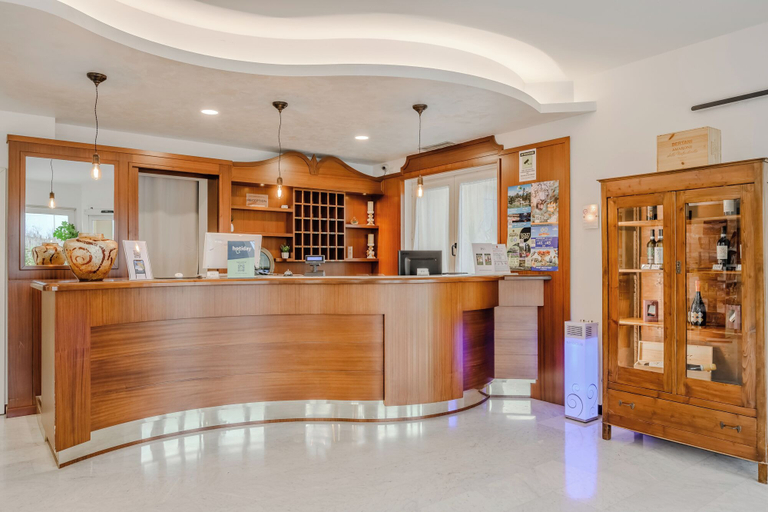 Reception 4, Hotiday Peschiera Frassino, Verona
