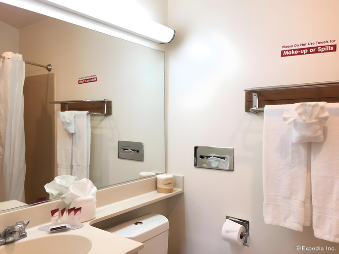 Bathroom 4, Anaheim Discovery Inn and Suites, Orange