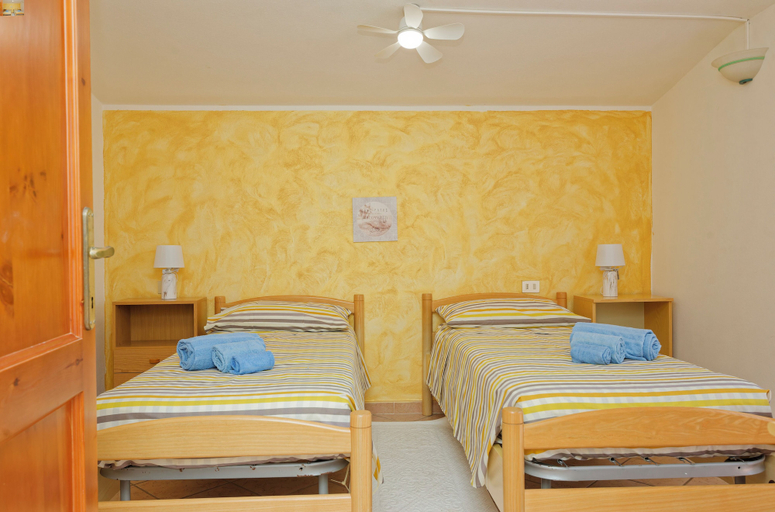 Bedroom 5, Mermaid - Cala Gonone, Nuoro