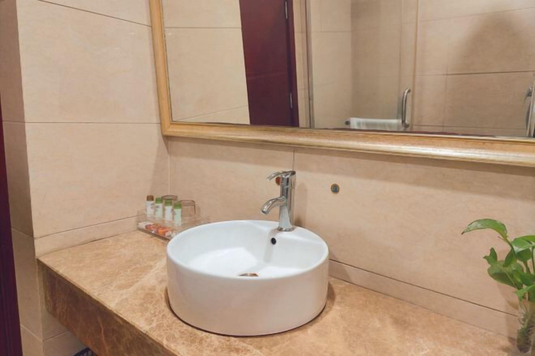Bathroom 3, Bierga Grand Hotel, Fuzhou