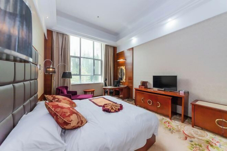 Bedroom 2, Bayin Guoleng Hotel, Bayin'gholin Mongol