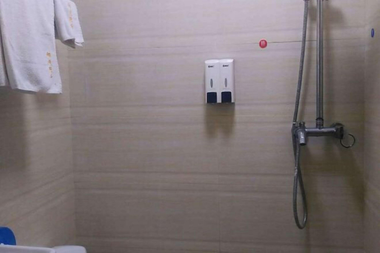 Bathroom 3, Fu Chueng Hotel, Guangzhou