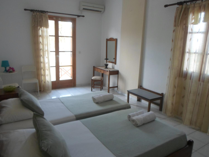 Bedroom 2, Relax on Santorini, South Aegean
