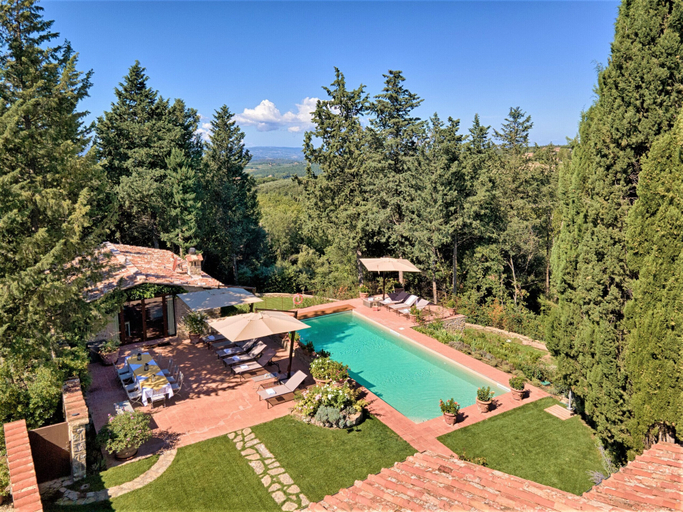 Pool 5, Villa in Chianti for 6 Persons, Siena
