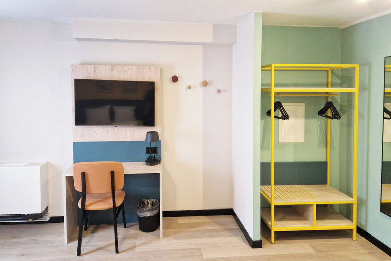 Bedroom 4, Hotel Boulevard, Stuttgart