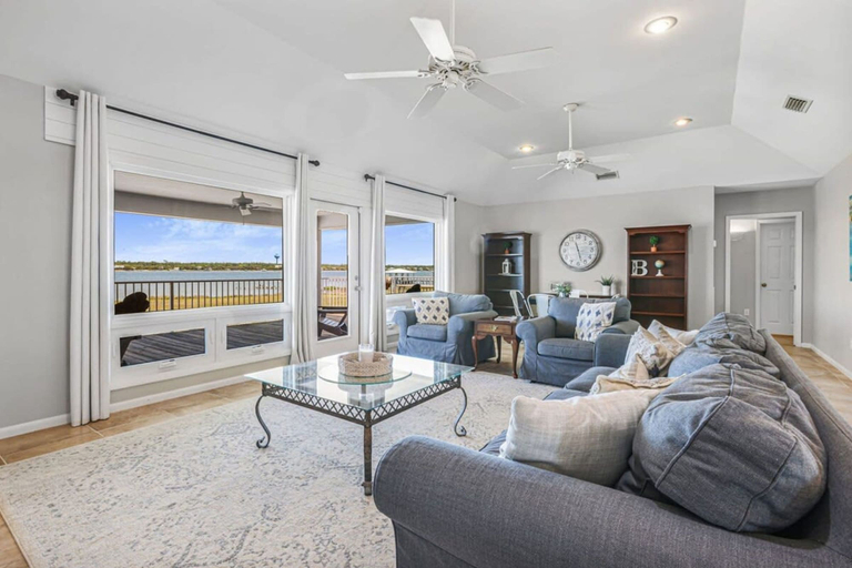 Room 4, Lagoon Time Beach Home- Elevator Beach Access, Baldwin