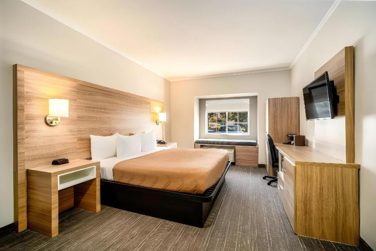 Bedroom 2, Baymont by Wyndham Chandler I-10, Maricopa