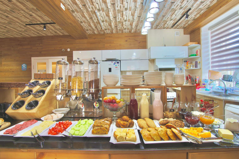 Food & Drinks 5, Hillside Karakol B&B, Ak-Suu