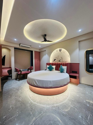 Room 5, Hotel Wow stay - Balewadi Pune, Pune