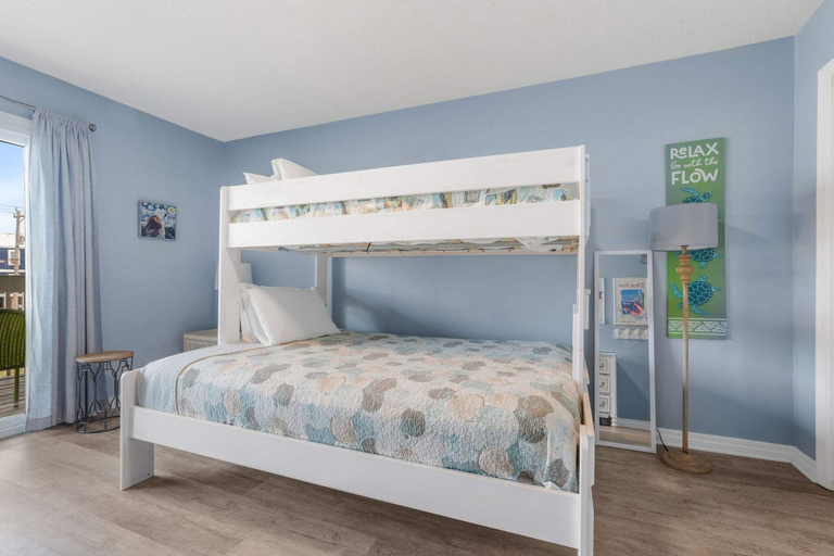 Room 2, Sea Oats 102c- Beach View Pool 25 Steps to Beach, Baldwin
