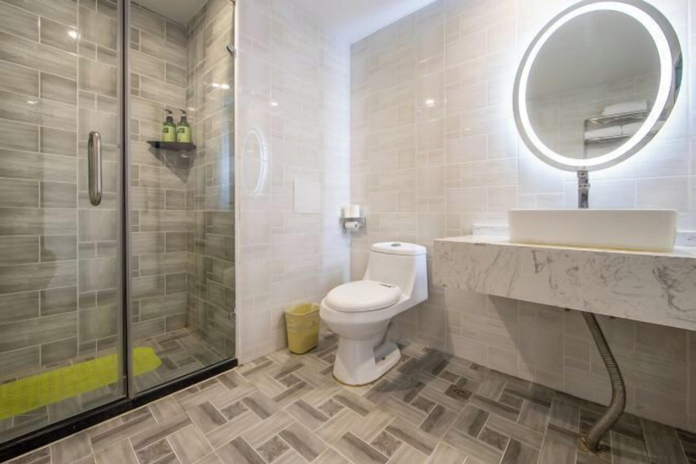 Bathroom 4, GaoNeng XingYuan Hotel, Beijing