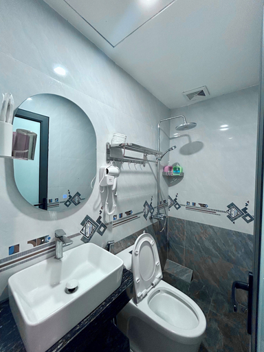 Bathroom, Lilo's Homestay, Tây Hồ