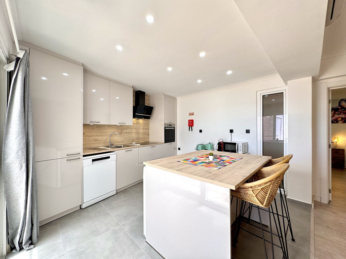 Private kitchen 4, Albufeira Amazing View by Homing, Albufeira