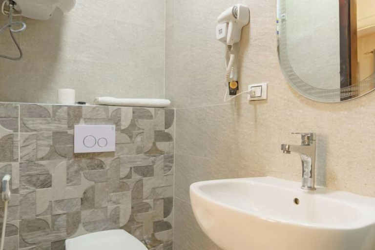 Bathroom 3, New Gardenia Pyramids view - Rooftop, Al-Ahram