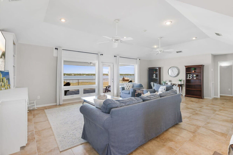 Room 5, Lagoon Time Beach Home- Elevator Beach Access, Baldwin