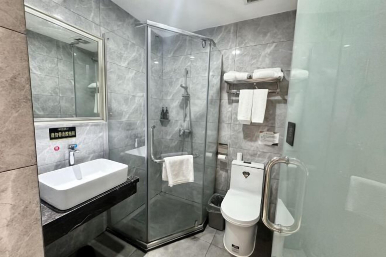 Bathroom 3, Sherlock Apartment (Riyuebei Theater), Zhuhai