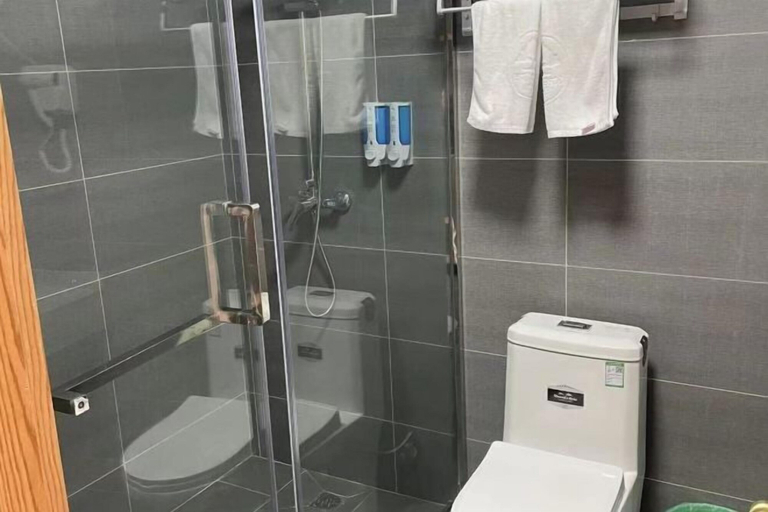 Bathroom 3, Huawei Hotel (Headquarters Base Yungang Road Branch), Beijing