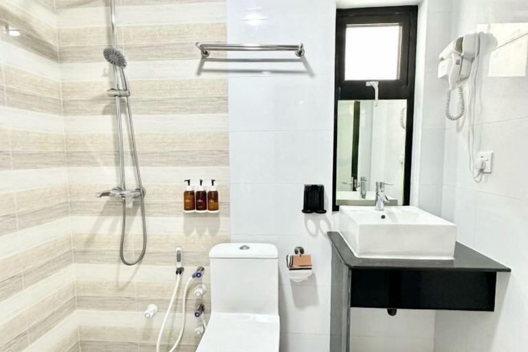 Bathroom 3, AIMI Beach, Gulhi Island, Maldives