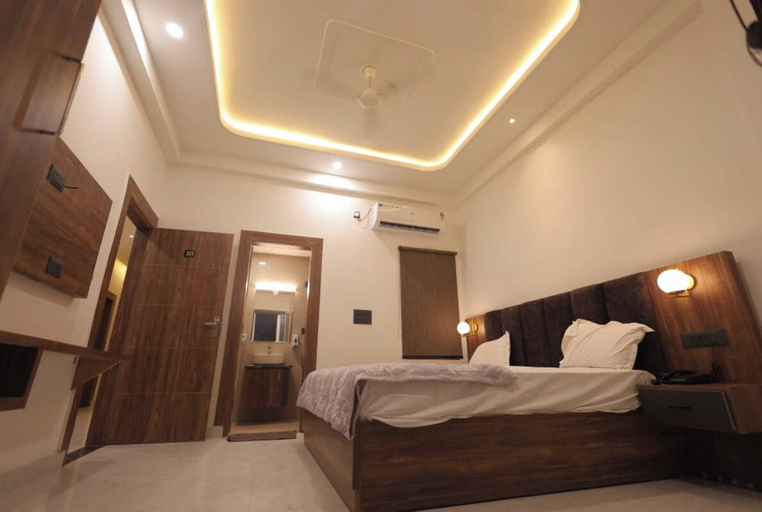 Room 5, Priya Kunj Dham, Mathura
