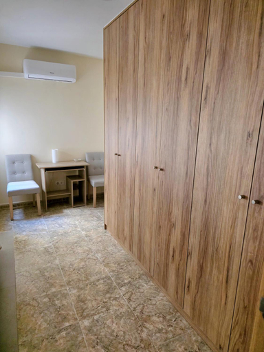 Bedroom 2, Entire Apartment near Valencia - 2 Bedrooms & 2 Bathrooms, Valencia