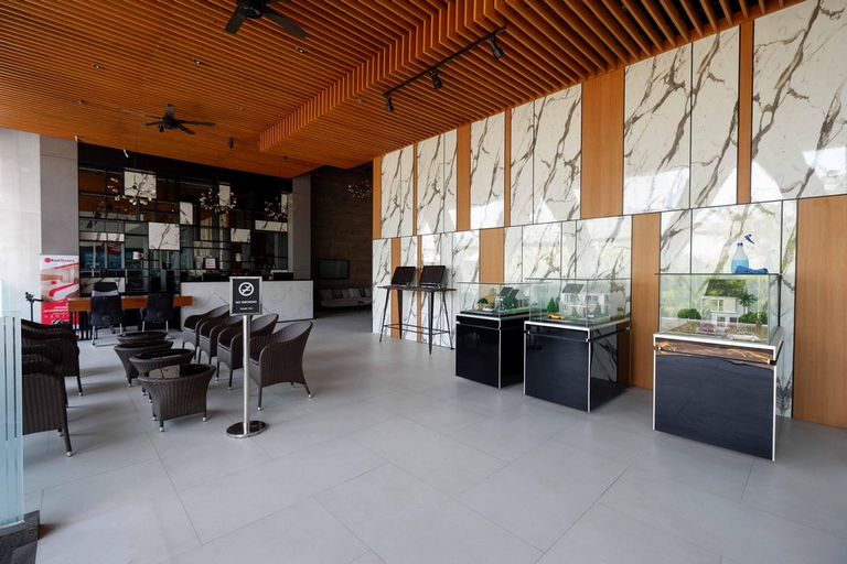 Food & Drinks 4, RedDoorz Apartment near Exit Toll Colomadu, Sukoharjo
