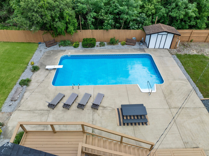 Room 4, Pool Hot Tub 5 min to ND Coffee Bar Games, Saint Joseph