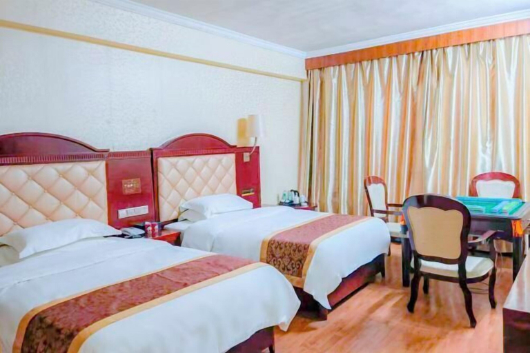 Bedroom 3, Bobai Baolilai Hotel, Yulin