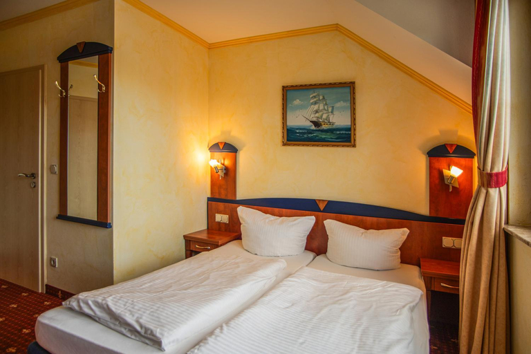 Bedroom 2, Hotel Ostseeblick - direkt hinter den Dunen, Vorpommern-Greifswald