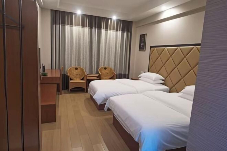 Bedroom 3, Ruili Tianhong Hotel, Dehong Dai and Jingpo