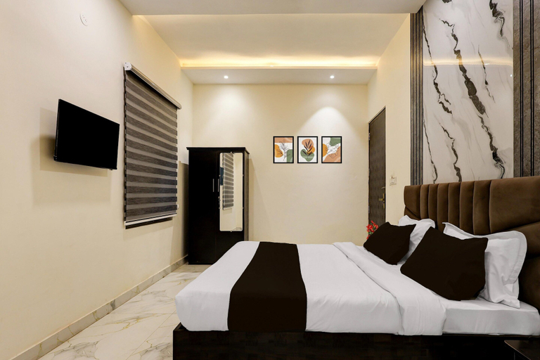 Room 4, Classic GT Road Amritsar, Amritsar