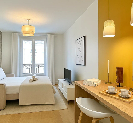 Bedroom 2, 1576 Provence, Paris