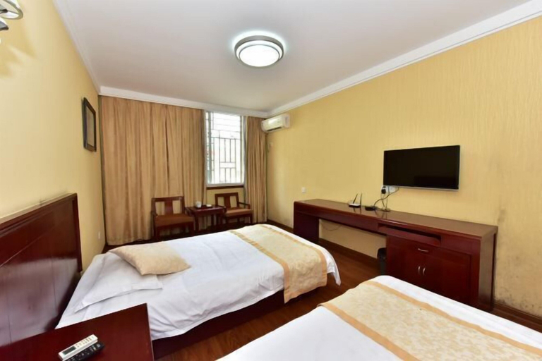 Bedroom 4, XINYUN BUSINESS HOTEL, Zhoushan