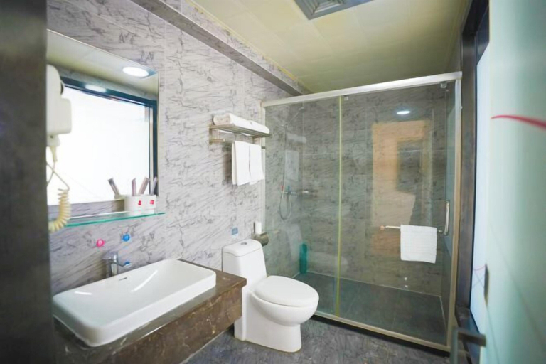 Bathroom 3, Gongzhuling Shankee Hotel, Siping
