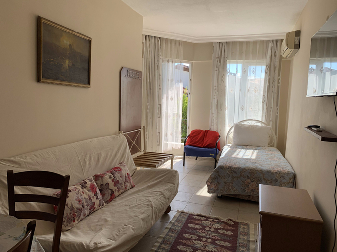 Bedroom 4, CIZMECI APART HOTEL, Çeşme
