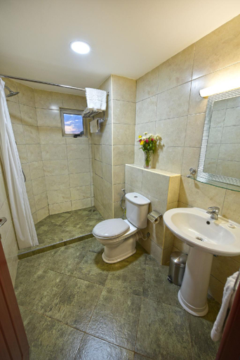 Bathroom, Hotel Sojovalo, Kampala