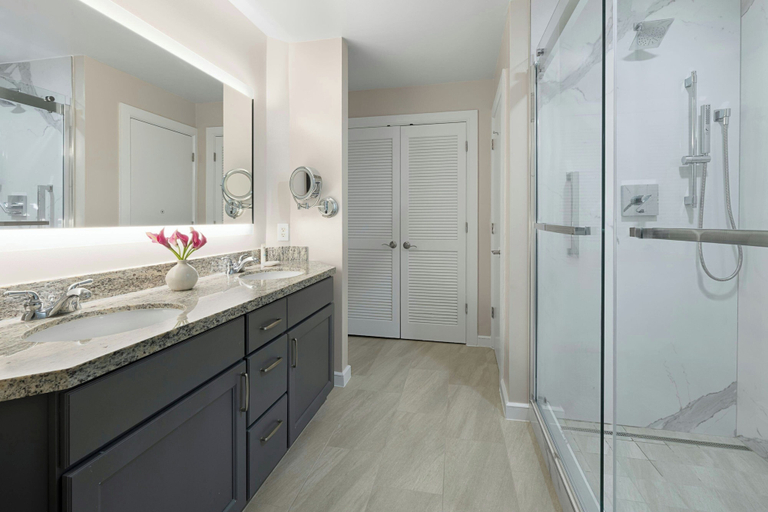 Bathroom 5, Marriott's Royal Palms, Orange