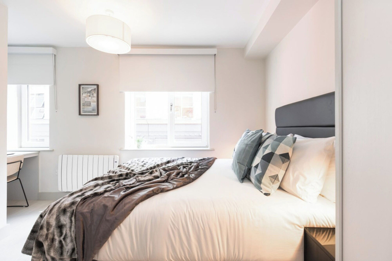 Room 2, Montague Street, Dublin