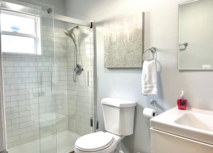 Bathroom, Sarasota Family Home Private Heated Pool Relax, Manatee