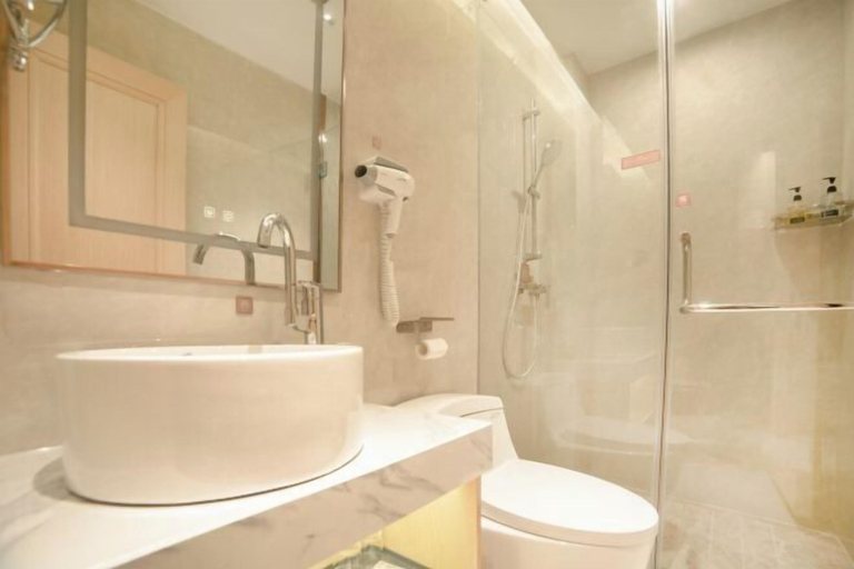 Bathroom 4, Zhoucun Shaobing Hotel, Zibo
