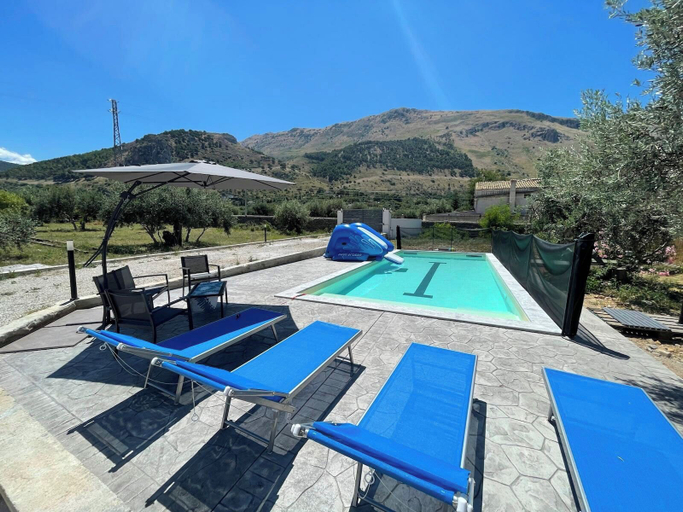 Primary image, Villa Verde- Nature Holiday Home, Palermo