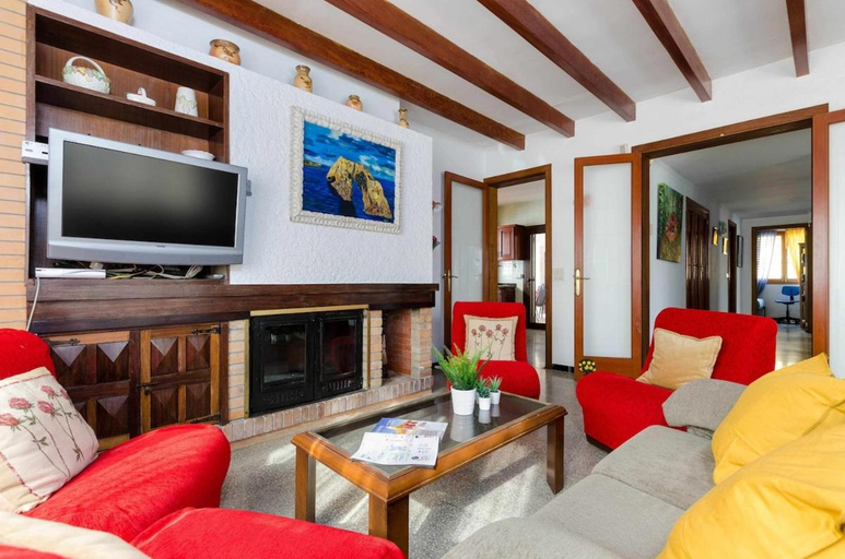 Others 5, VILLA XAVIER, Baleares