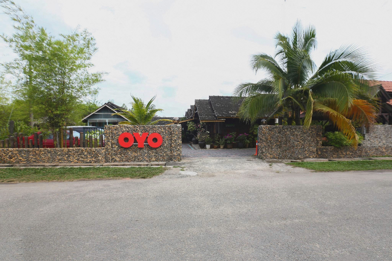 Others 2, OYO 90038 Dalyla Inn Chalet, Kemaman