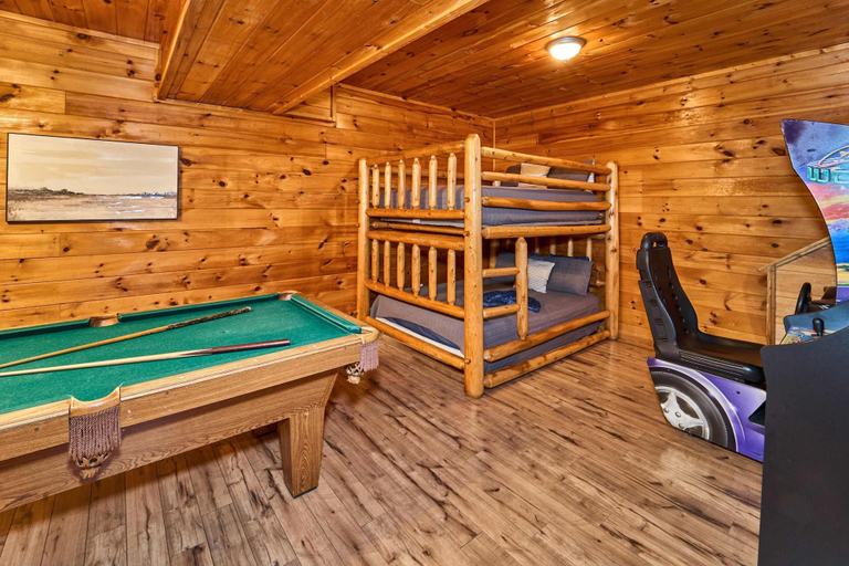 Room 3, Fun Pigeon Forge Cabin Hot Tub Games, Sevier