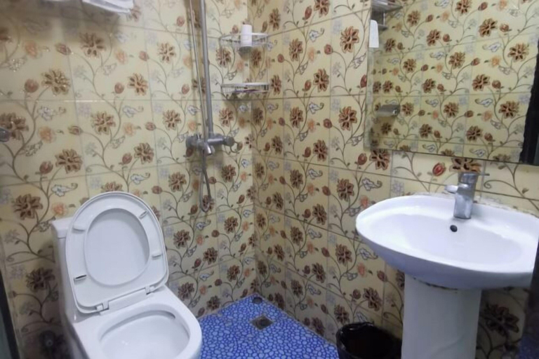 Bathroom 3, Ge Lai Ya Hotel, Shanghai