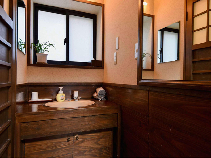 Bathroom 4, Sanso Matsuya, Yufu