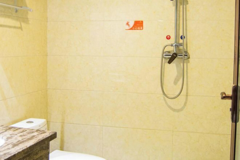 Bathroom 3, Bali Hotel, Heze